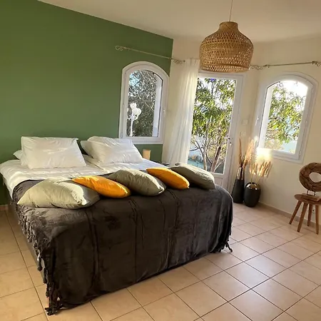 Holiday home In The South Of France With Heated Pool Goudargues