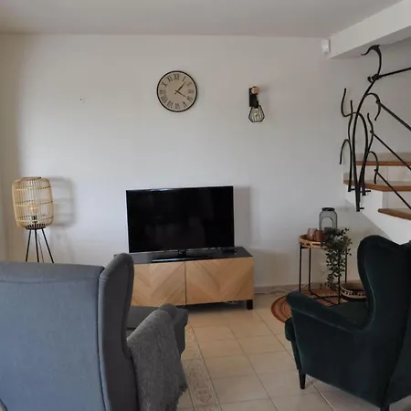 In The South Of France With Heated Pool Holiday home
